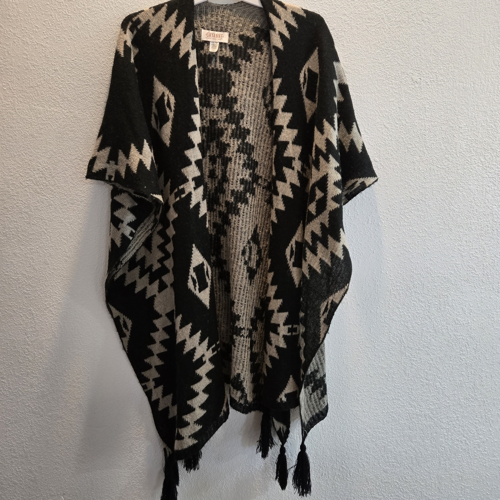 Shyanne Southwestern Poncho Cardigan Womens Black Beige Aztec Western Ranch Boho